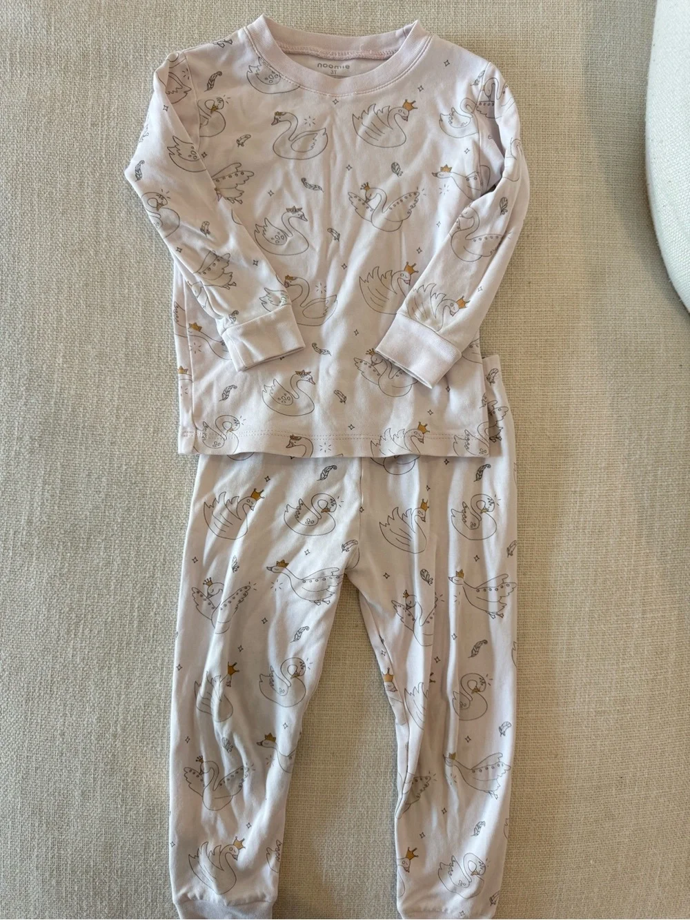 Pink Swan Print Long Sleeve pjs - Kids